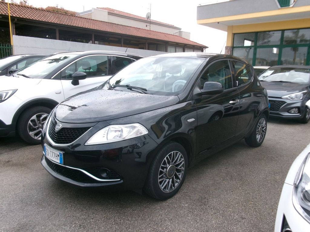Image of Lancia Ypsilon