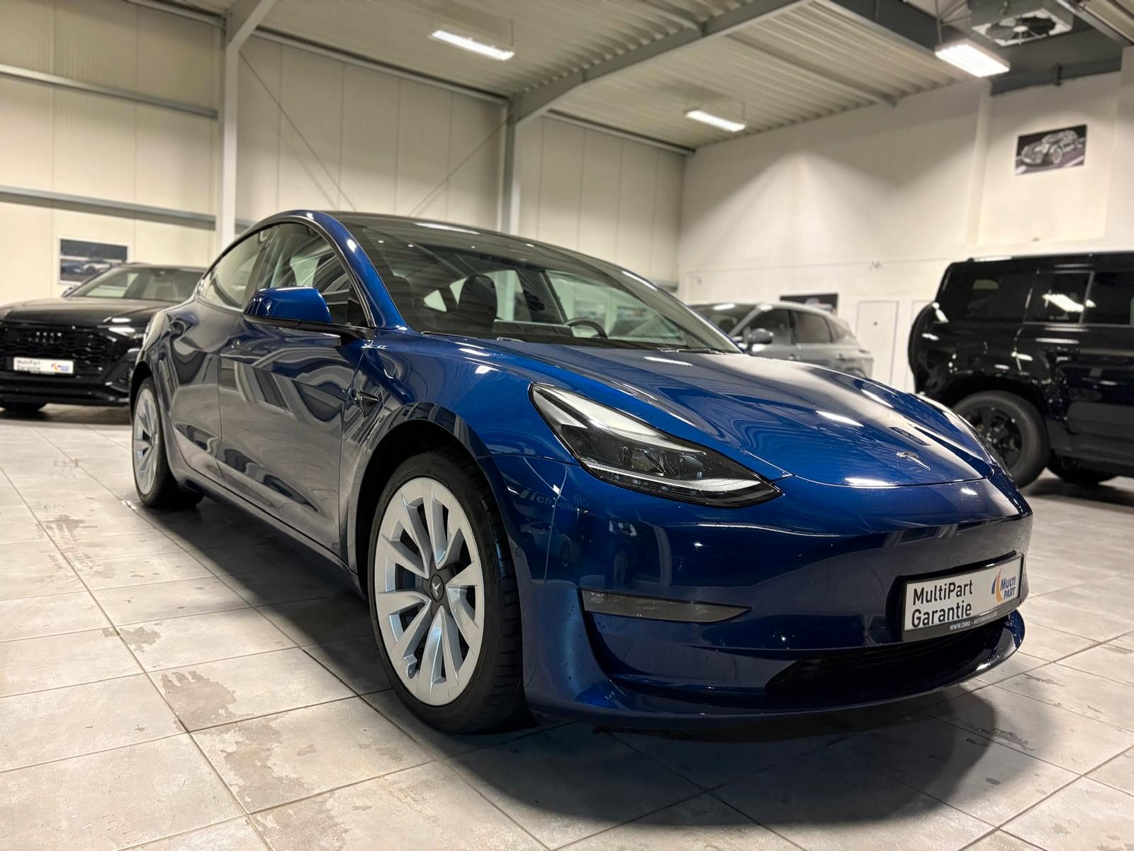 Fahrzeugabbildung Tesla Model 3 Long Range Dual AWD
