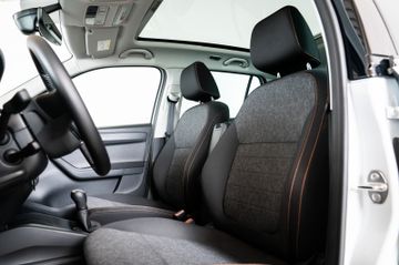 Fahrzeugabbildung SKODA Fabia Combi Clever Best of 1.0 TSI