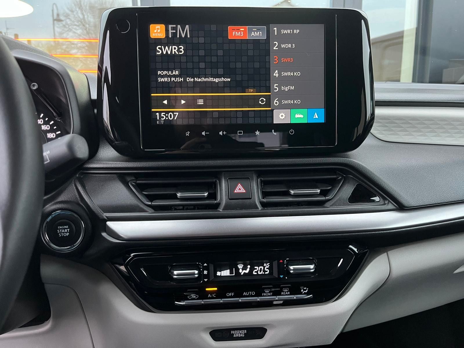 Fahrzeugabbildung Suzuki Swift 1.2 Dualjet Hybrid Comfort+*Jahreswagen*