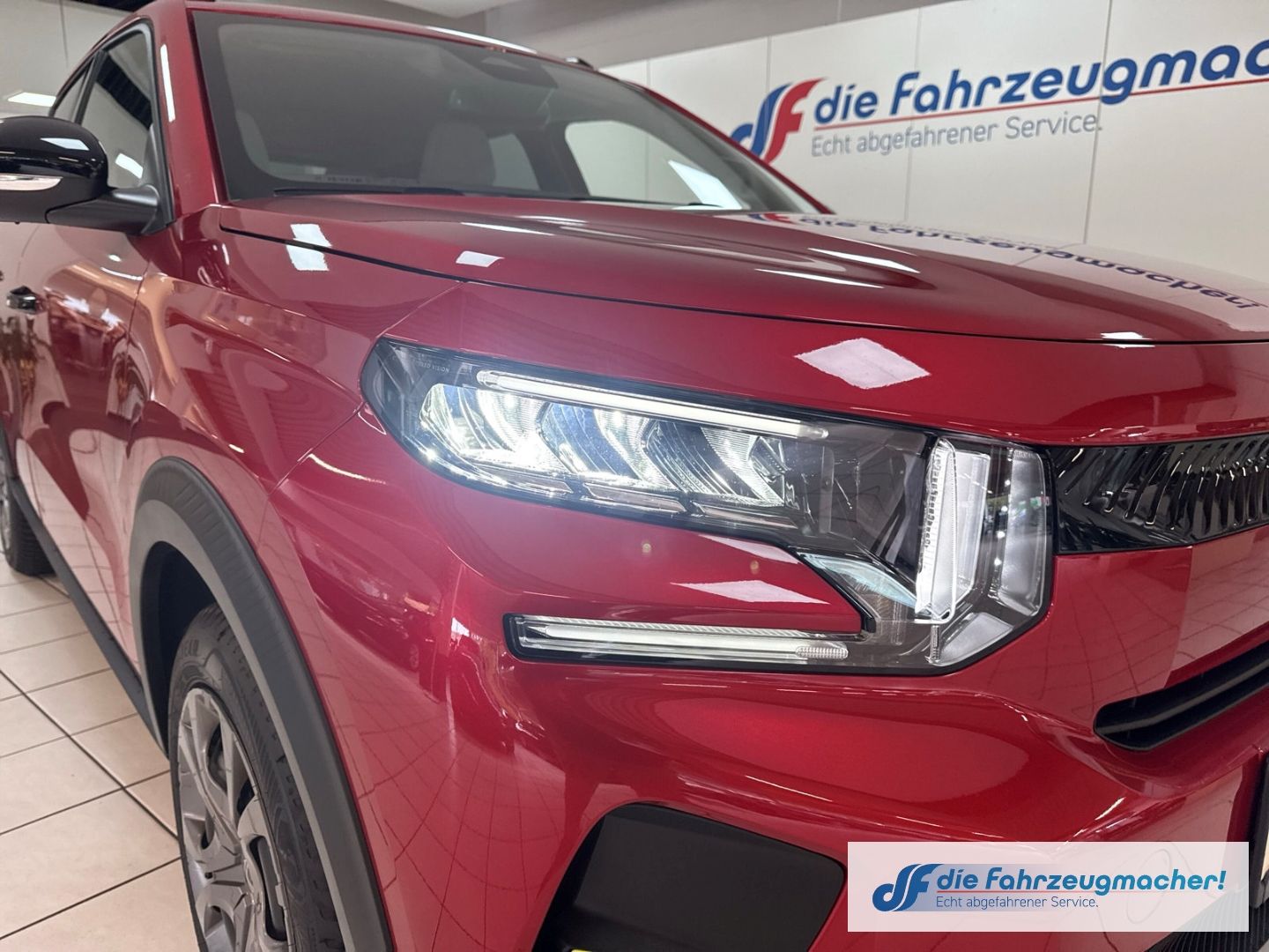 Fahrzeugabbildung Citroën C3 E 113 MAX HUD Navi Soundsystem LED Apple CarP