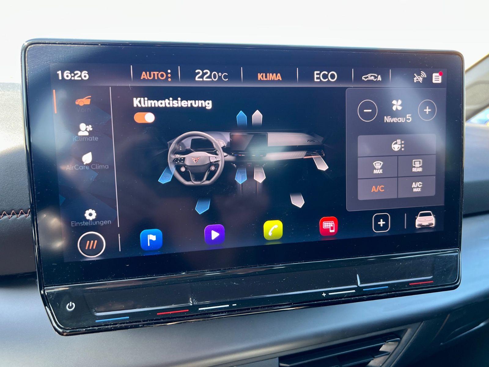 CUPRA Born KLIMAAUT LED PDC L+R-SENSOR DAB CARPLAY