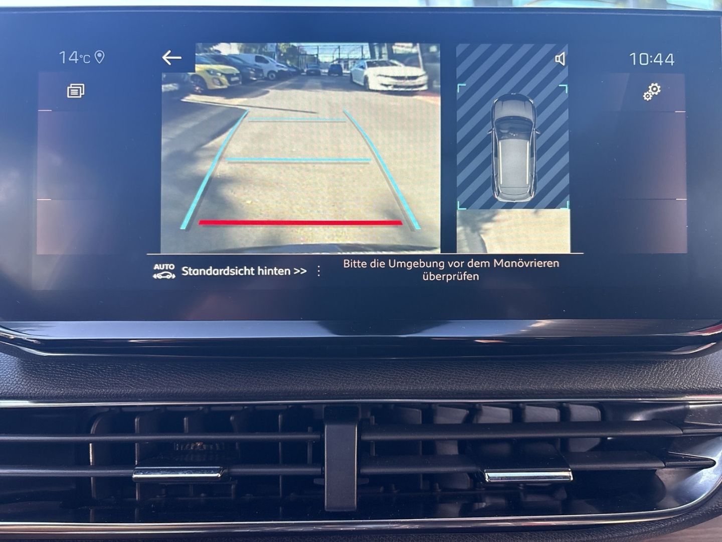 Fahrzeugabbildung Peugeot 3008 GT BlueHDi 130 EAT8 El. Panodach Navi Leder