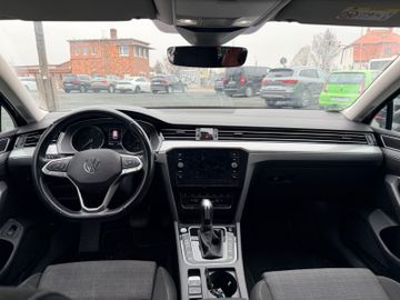 Volkswagen Passat Variant - 9