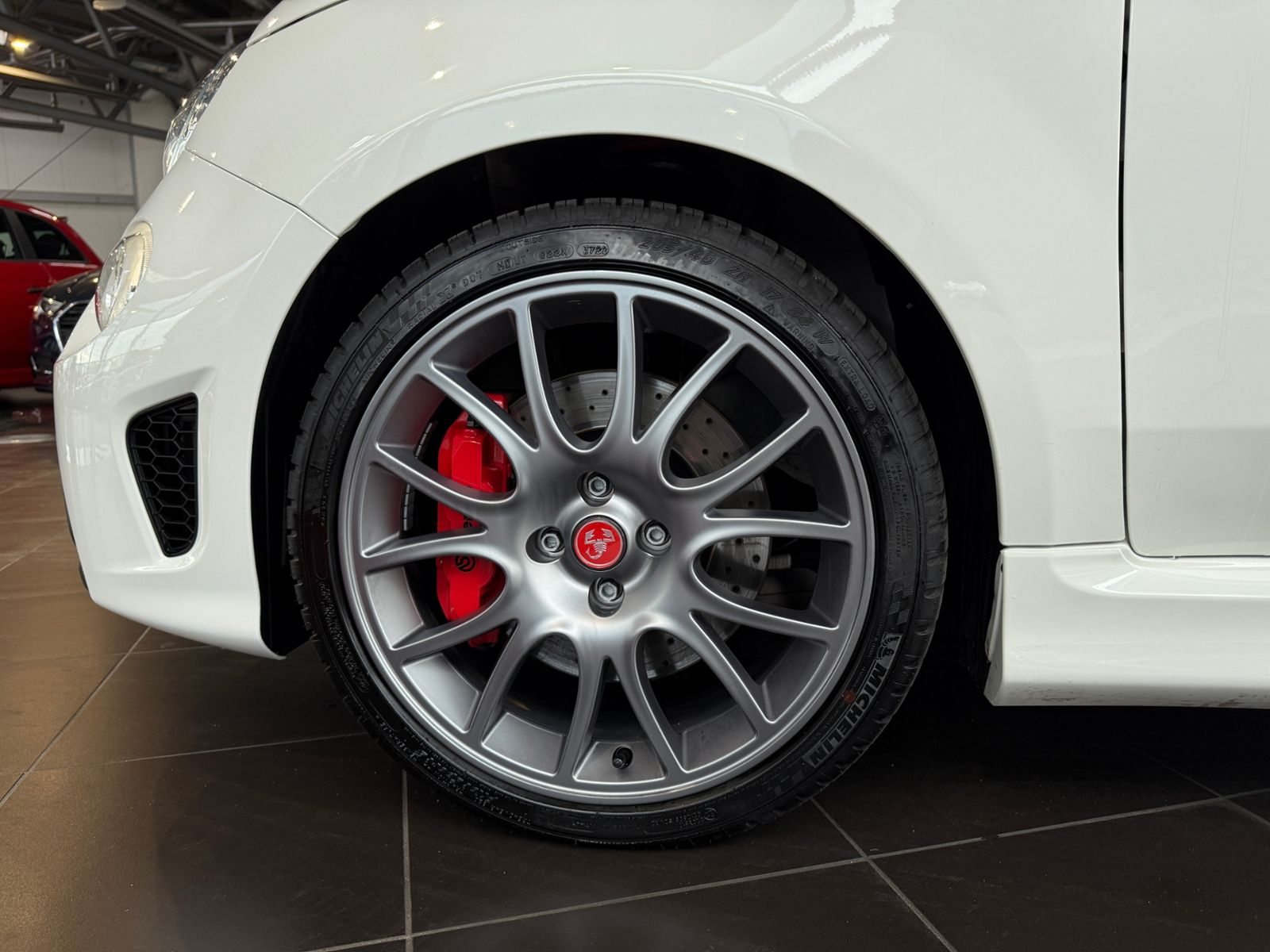 Fahrzeugabbildung Abarth 695C 695 C SHZ BEATS NAVI LEDER