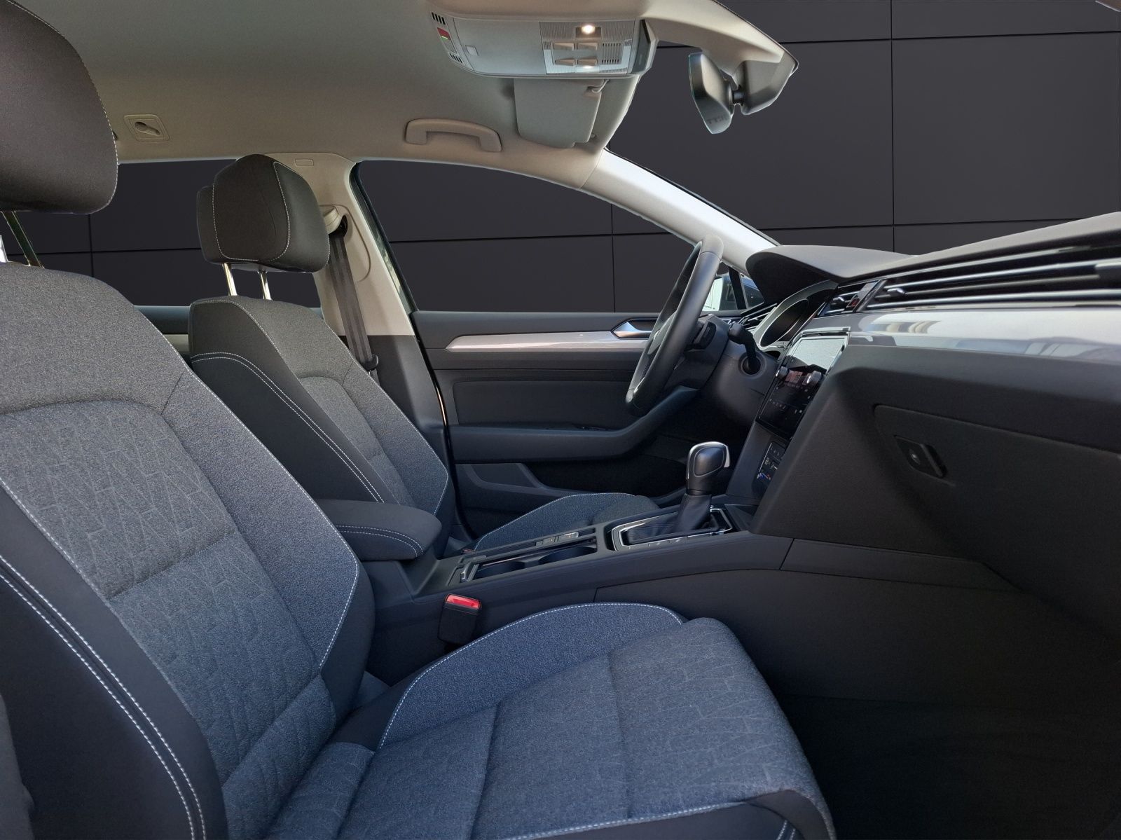 Fahrzeugabbildung Volkswagen Passat Variant TSI Business DSG STH Matrix Navi