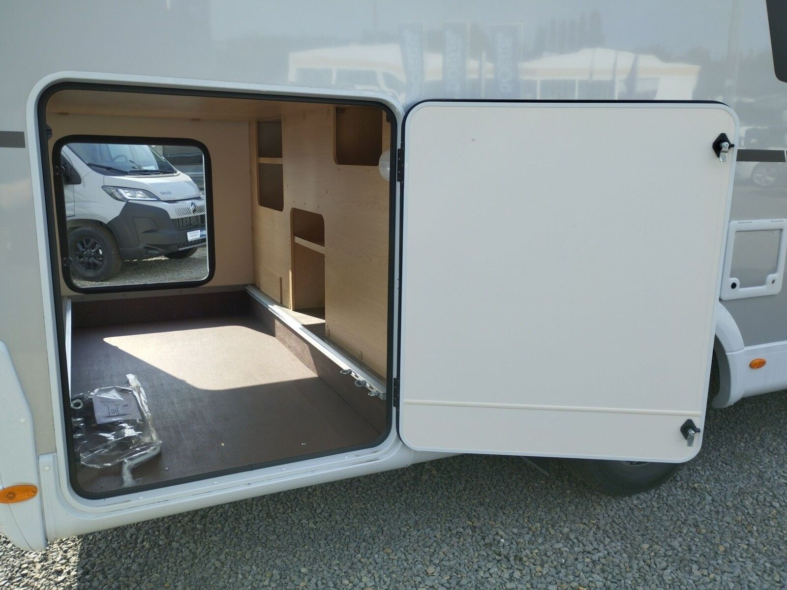 Fahrzeugabbildung Sunlight Adventure I 68 180PS,Aut.Combi6E,4,4