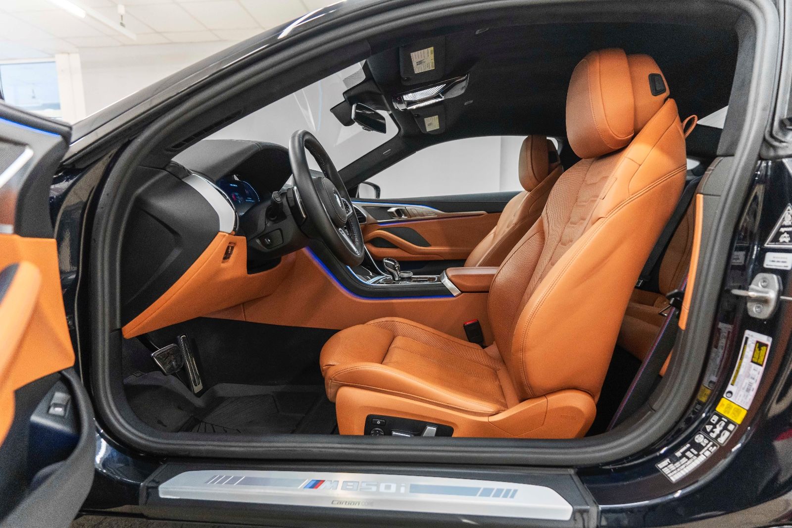 Fahrzeugabbildung BMW M850i xDrive Coupe HUD H&K 360° LASER INDIVIDUAL