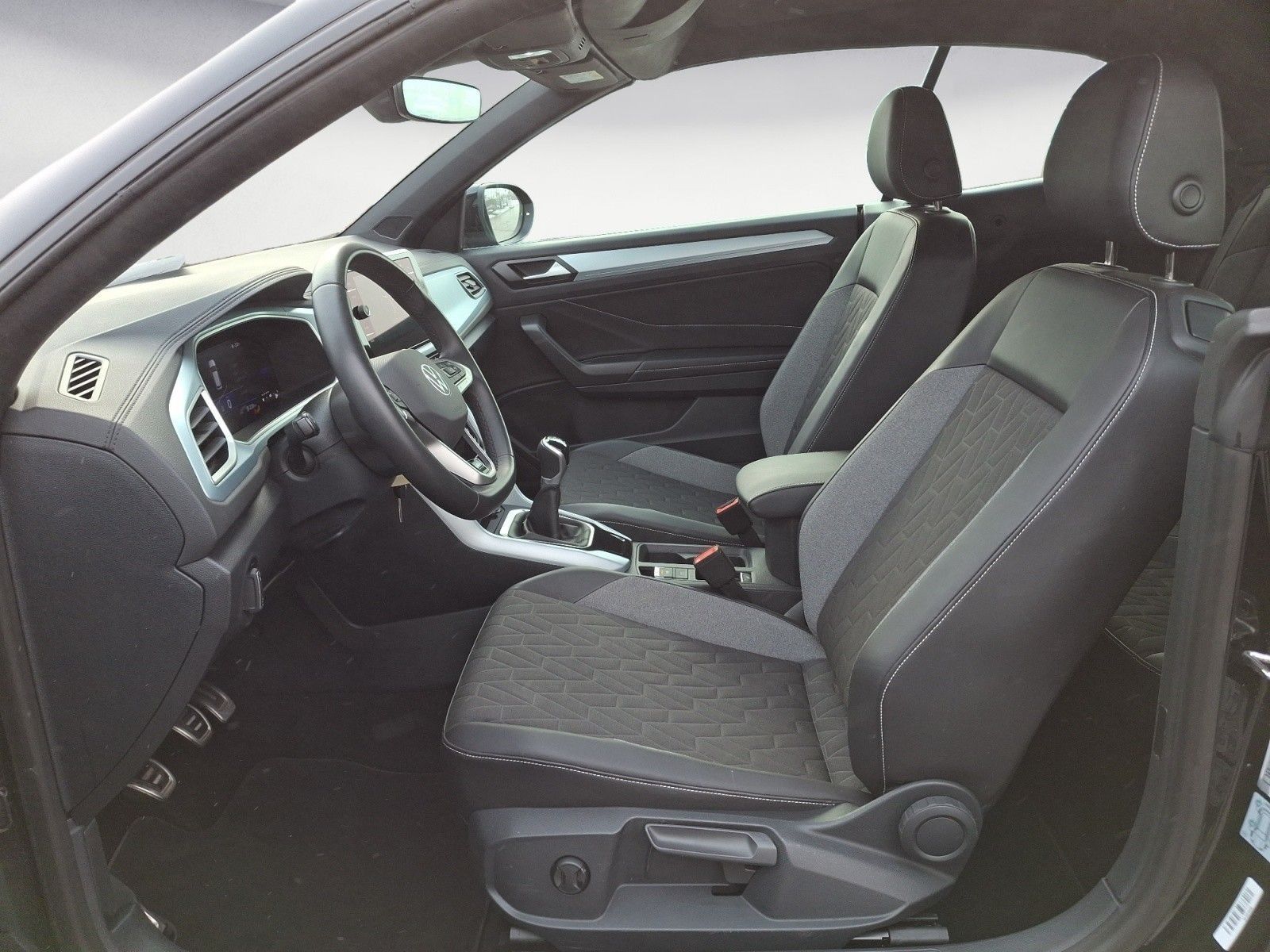 Volkswagen T-Roc - Bild 8
