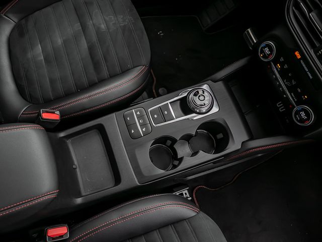 Ford Kuga 2.5 Plug-In Hybrid ST-Line X Winterpaket