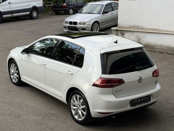 Volkswagen Golf - 4
