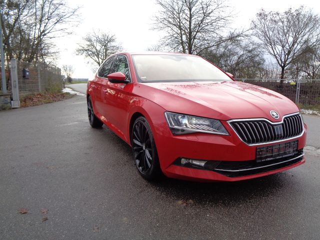 Skoda Superb 2.0 Lim. Style 4x4