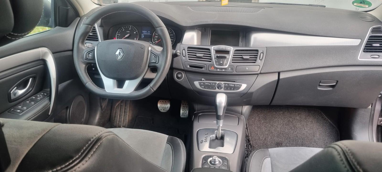 Renault Laguna 2012 — двигун 1.995 cm³, 173 HP (127kW)