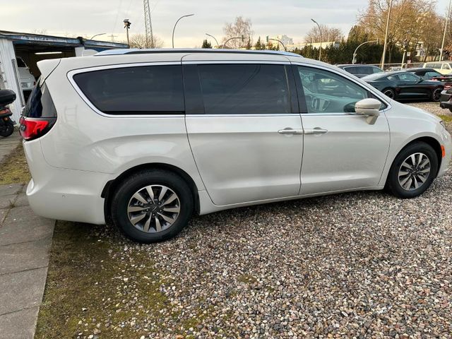 Chrysler PacificaChrysler 3,6 Hybrid unfallfrei 7 weitere