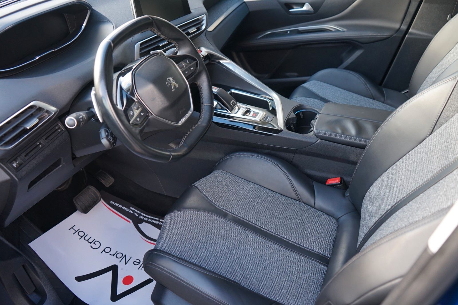 Fahrzeugabbildung Peugeot 3008 Allure Bluehdi*Navi*Shz*Kamera*Tüv Neu