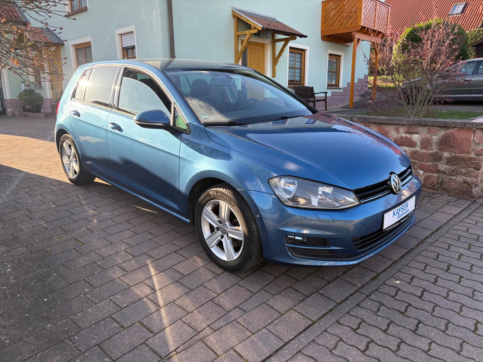 Volkswagen Golf VII "1.Hand, Sitzheizung,Standheizung"
