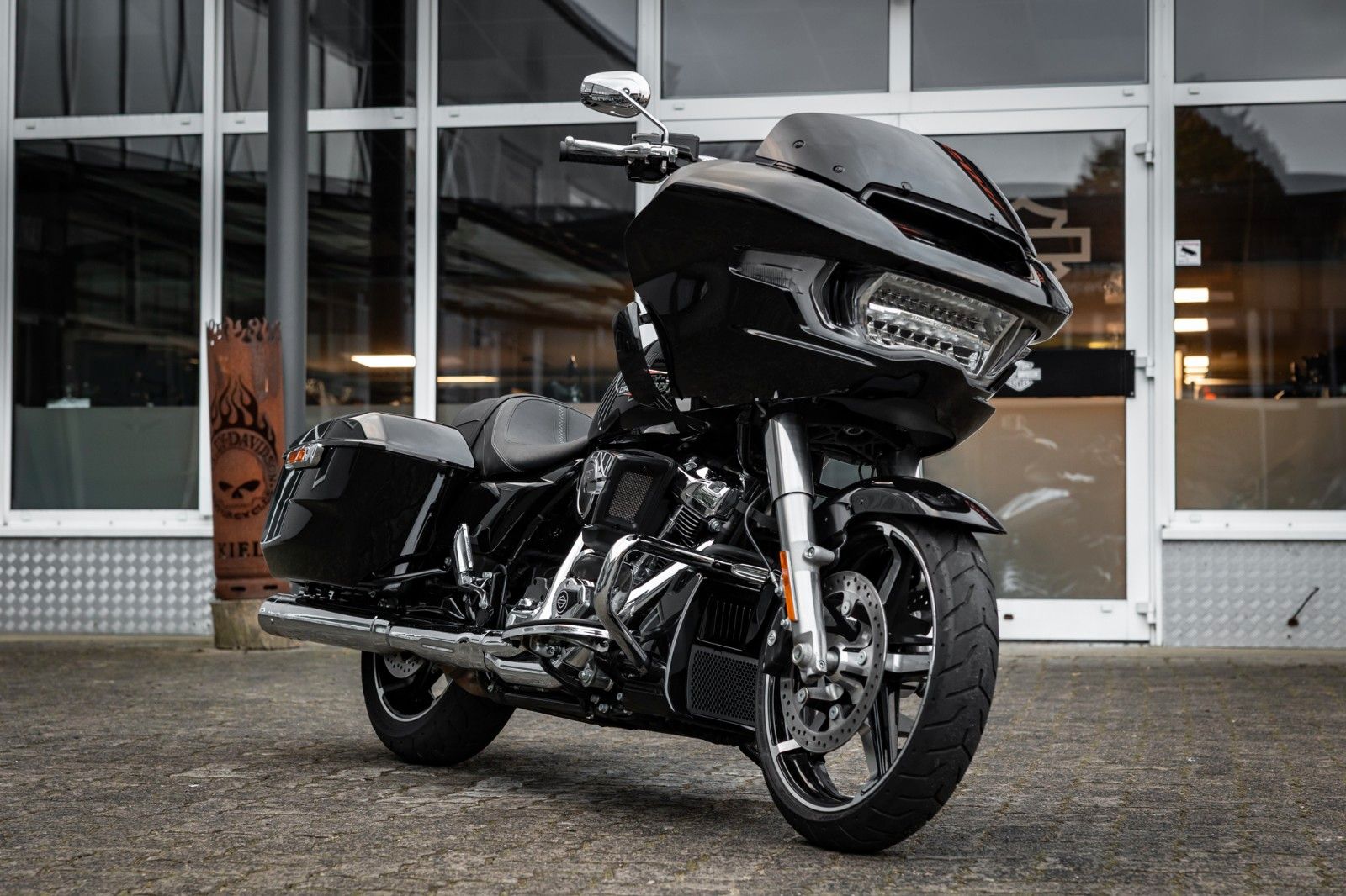 Fahrzeugabbildung Harley-Davidson ROAD GLIDE FLTRX 117cui - Kesstech -