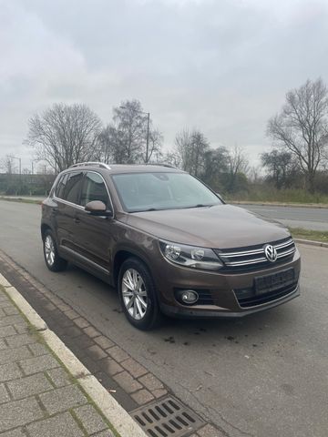 Volkswagen Tiguan Sport & Style BMT/AHK/Sitzh/Navi