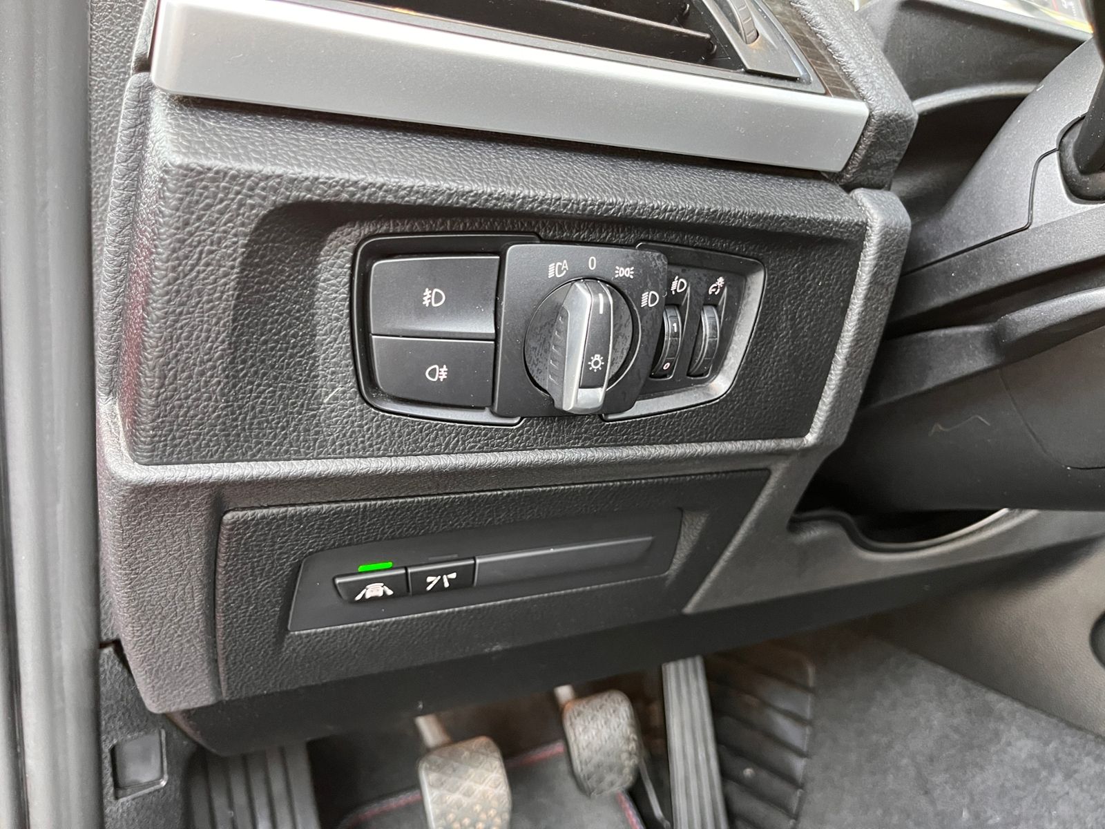 Fahrzeugabbildung BMW 220d Cabrio KLIMA NAVI ALU