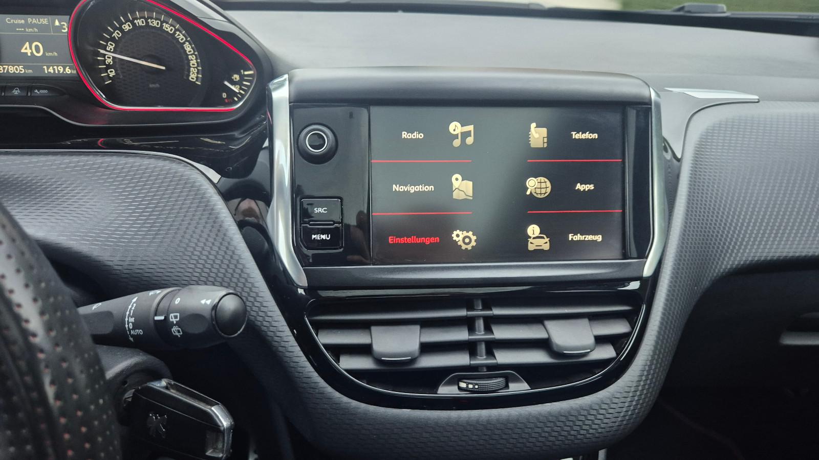 Peugeot 2008 GT-Line/1.Hand/Navi/Kamera/Scheckheft/Euro6