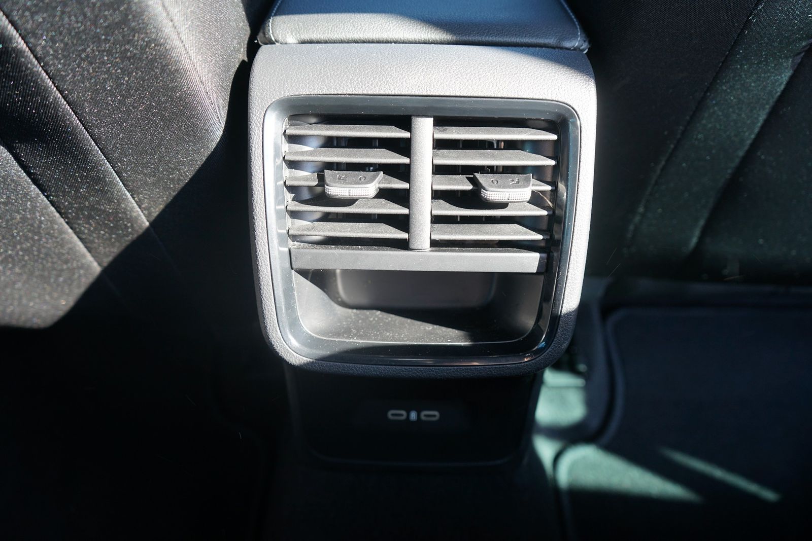 Skoda Octavia Combi 2.0 Sportline 4x4 LED Navi Head-Up foto 13