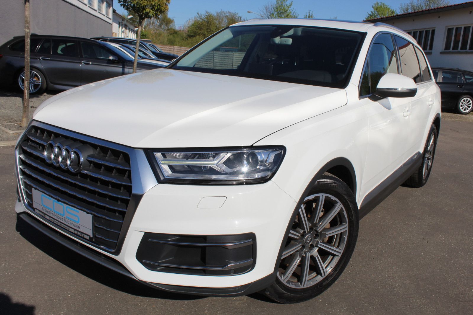 AUDI Q7 3.0 TDI quattro +7 Sitze+Panoramad.+Luftfahr.
