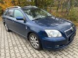 Toyota Avensis Combi Executive 2,2-l-D-CAT - Toyota Avensis in Nürnberg