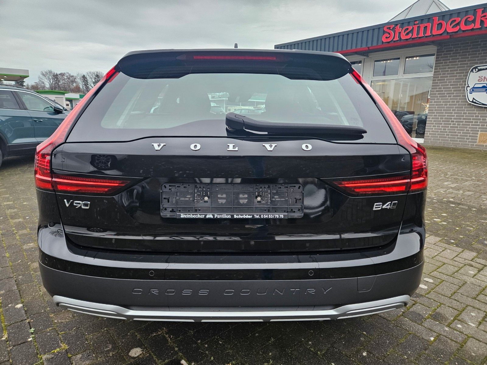 Volvo V90 Cross Country Pro AWD AHK LED LEDER XENIUM foto 5