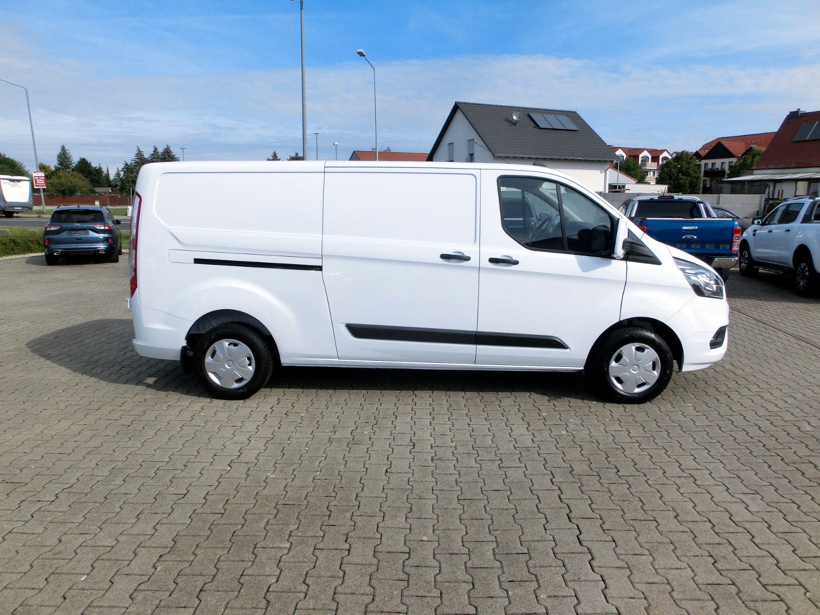 Fahrzeugabbildung Ford Transit Custom Kasten 300 L2 Trend