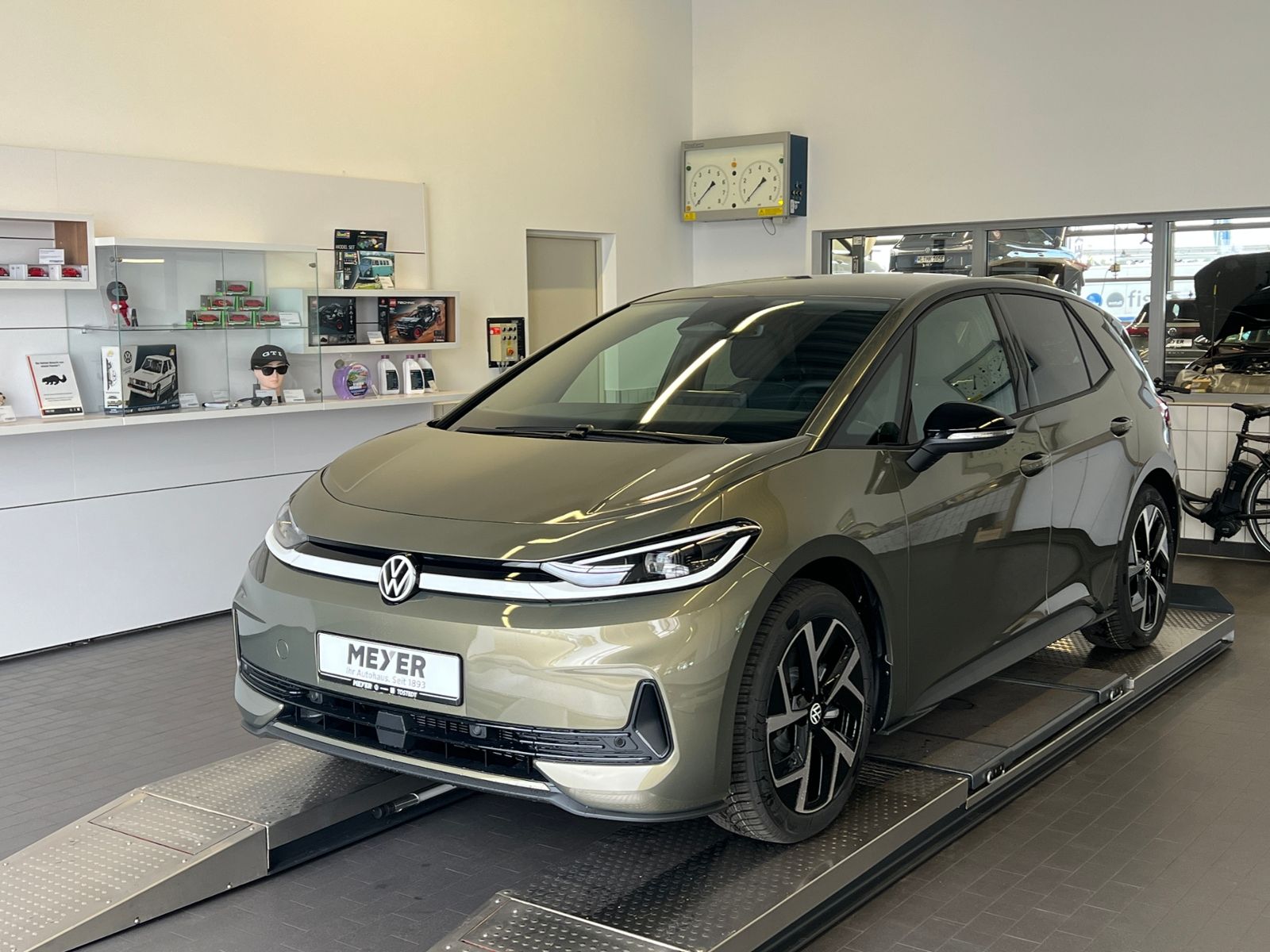 Fahrzeugabbildung Volkswagen ID.3 NEO Life 50 kWh *19" LM-Felge, Ganzjahresre