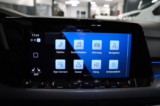 Fahrzeugabbildung Volkswagen Golf VIII Lim. R 4Motion|MATRIX|H/K|DCC|AMBIENTE