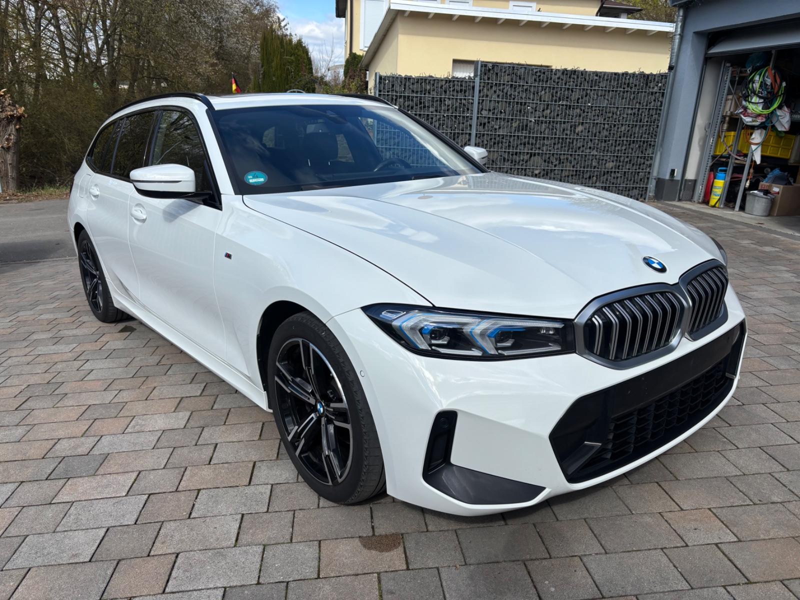 BMW 320d M Sport Live PR HUD HIFI Pano Kam A.LED AHK