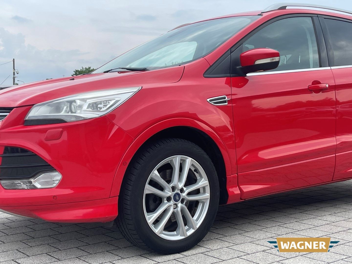 Fahrzeugabbildung Ford Kuga Individual Klimaautomatik Automatik