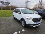 Dacia Lodgy 1.3 TCe 130 Stepway Plus GPF 7SITZER - Dacia Lodgy aus 2020