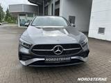 Mercedes-Benz A 200 AMG Distronic Kamera AHK Ambiente Sound. - Mercedes-Benz A 200 Gebrauchtwagen in Mönchengladbach