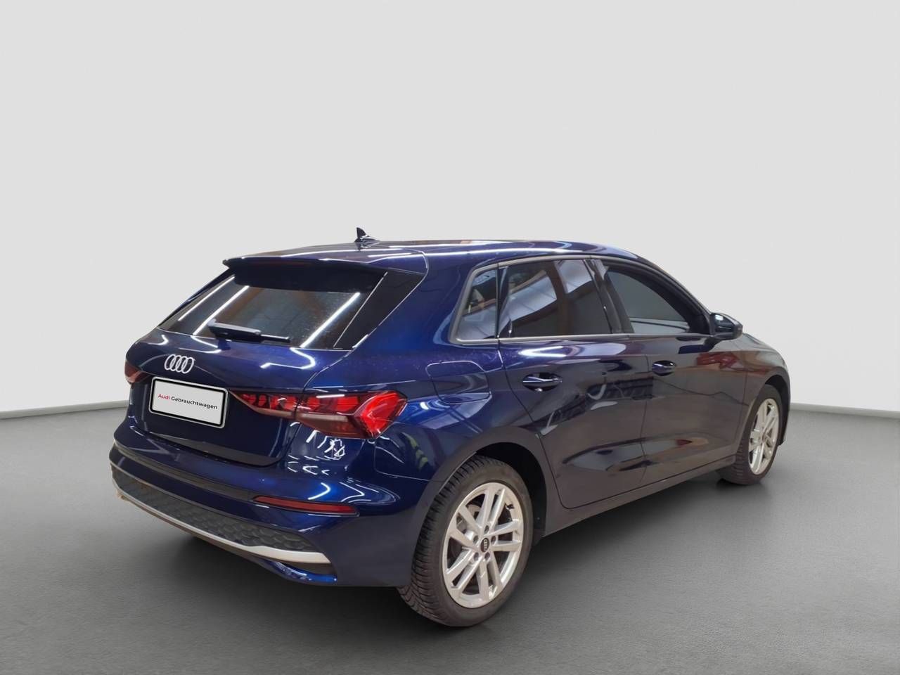 Audi A3 Sportback 40 TFSI e R-Cam Sportsitz Naviplus imagem 3