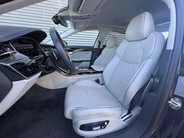 Audi A8 - Bild 11