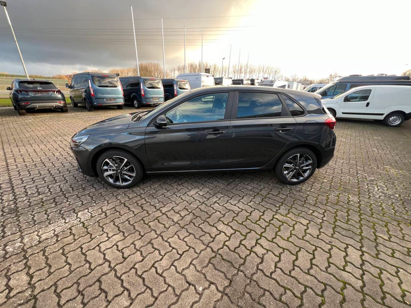 Fahrzeugabbildung Hyundai i30 Conect- Go  Turbo 7-DCT