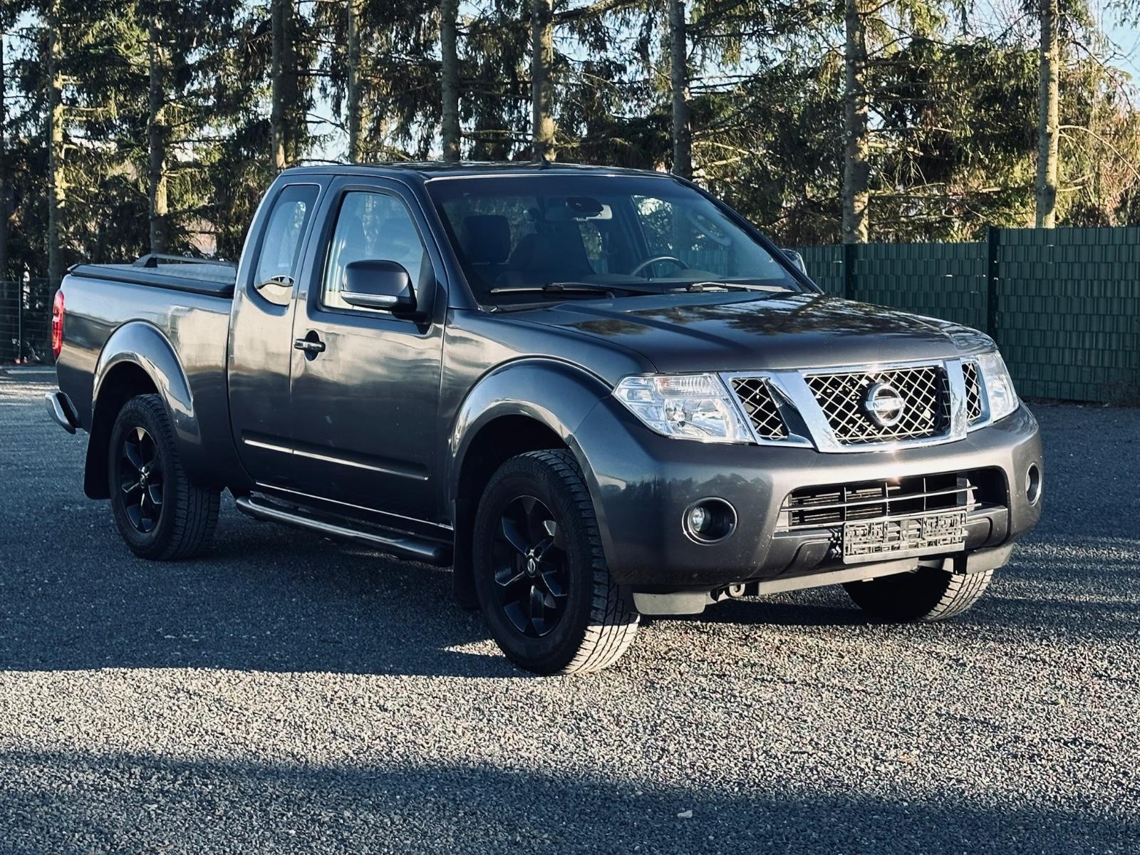Nissan Navara King Cab 190CH | 4x4 | GPS | Caméra | Attelage