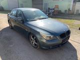 BMW 520 Baureihe 5 Lim. 520i~Leder~Navi~PDC - BMW 520 aus 2003: 520i