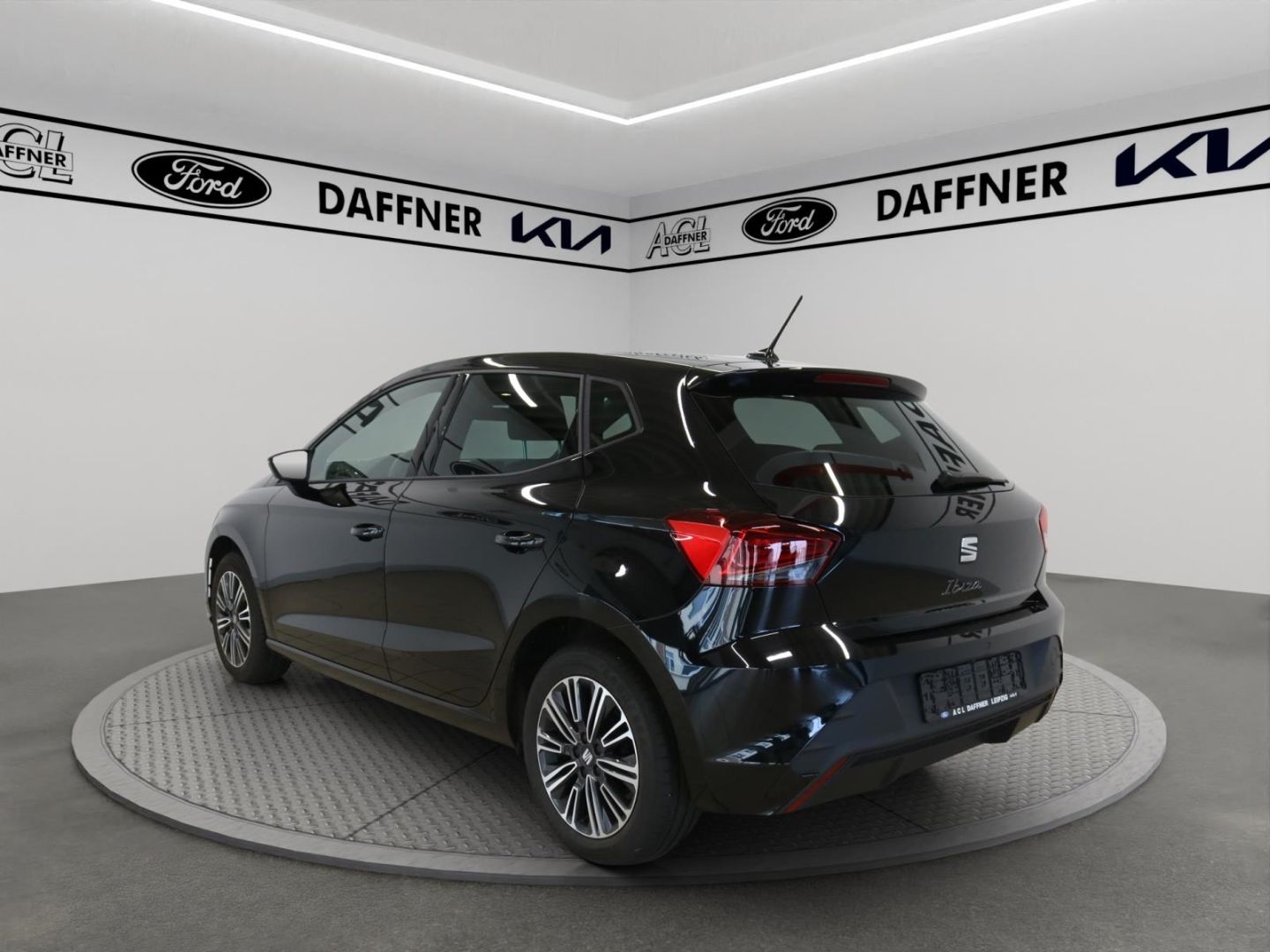 Fahrzeugabbildung SEAT Ibiza 1.0 MPI 59 kW Style Digitales Cockpit LED