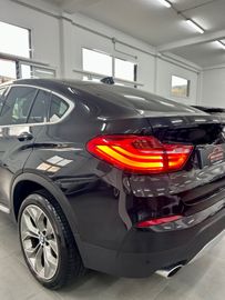 BMW X4 - 11