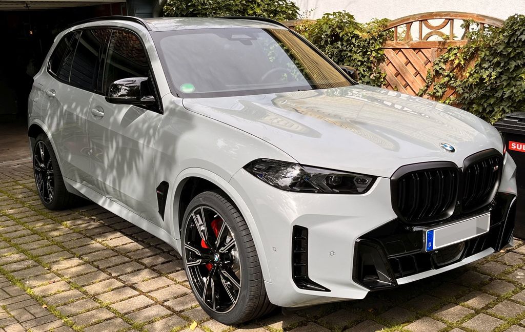 BMW X5 M60