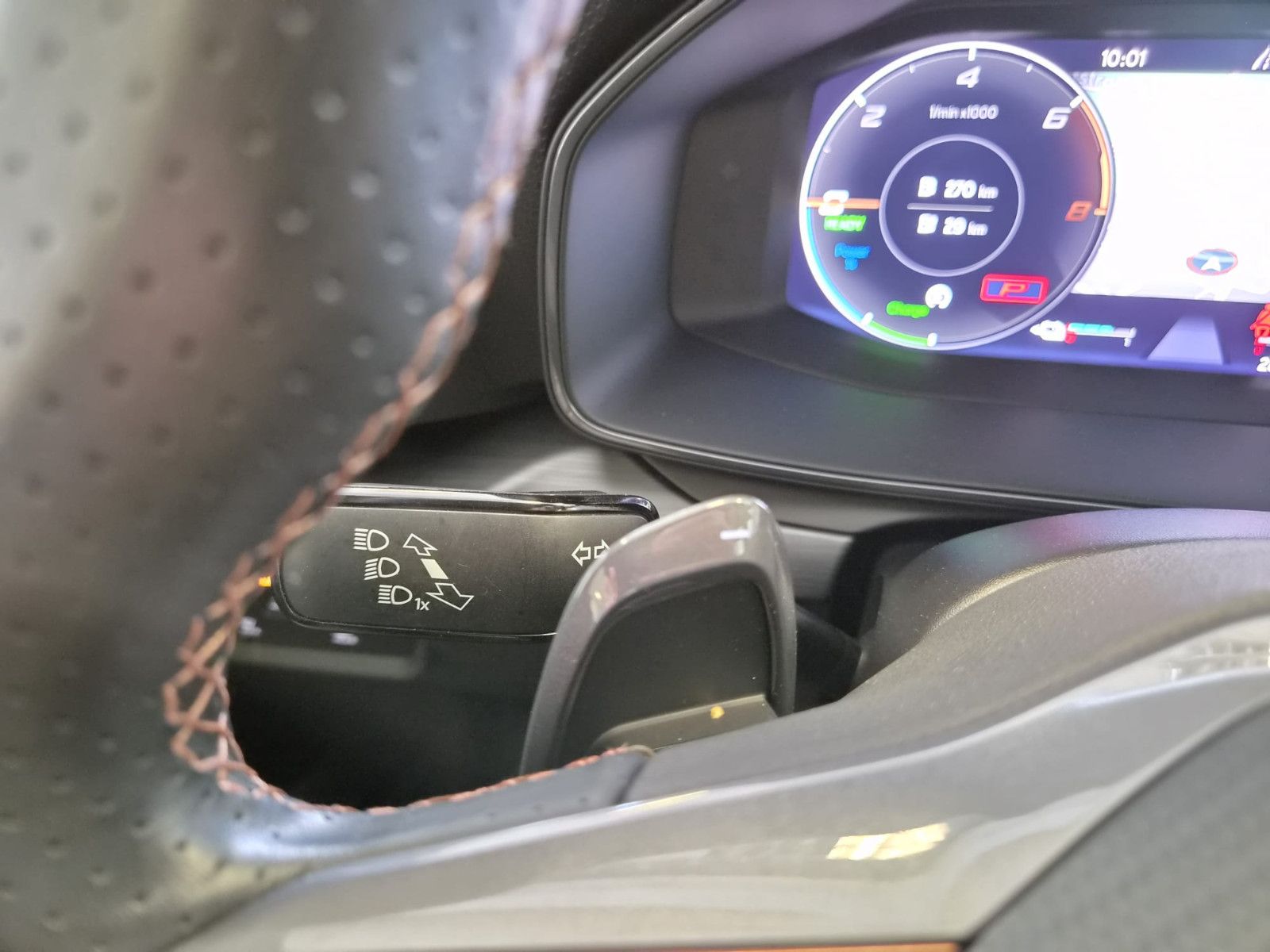 Fahrzeugabbildung CUPRA Leon VZ e-Hybrid / GEPFLEGT / NAVI / KAMERA
