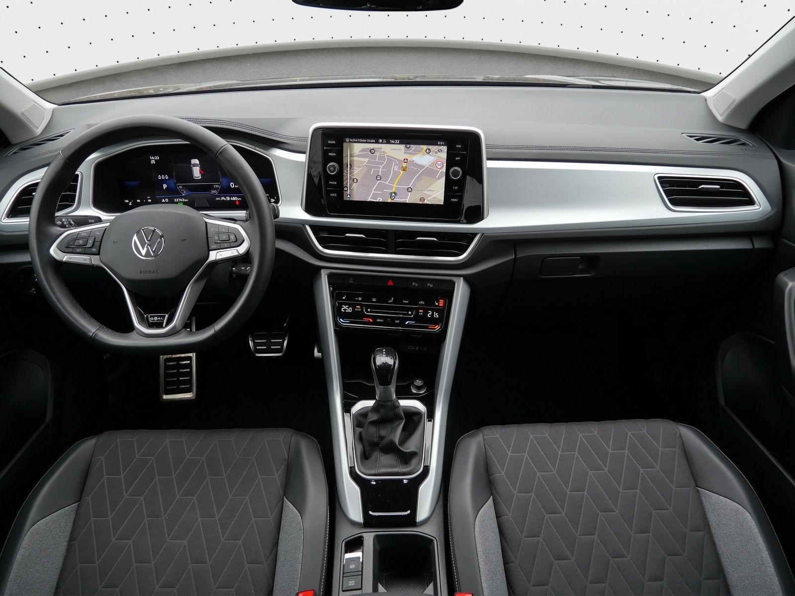 Volkswagen T-Roc - Bild 5