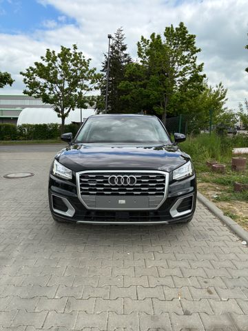 AUDI Q2 35 TDI quattro sport