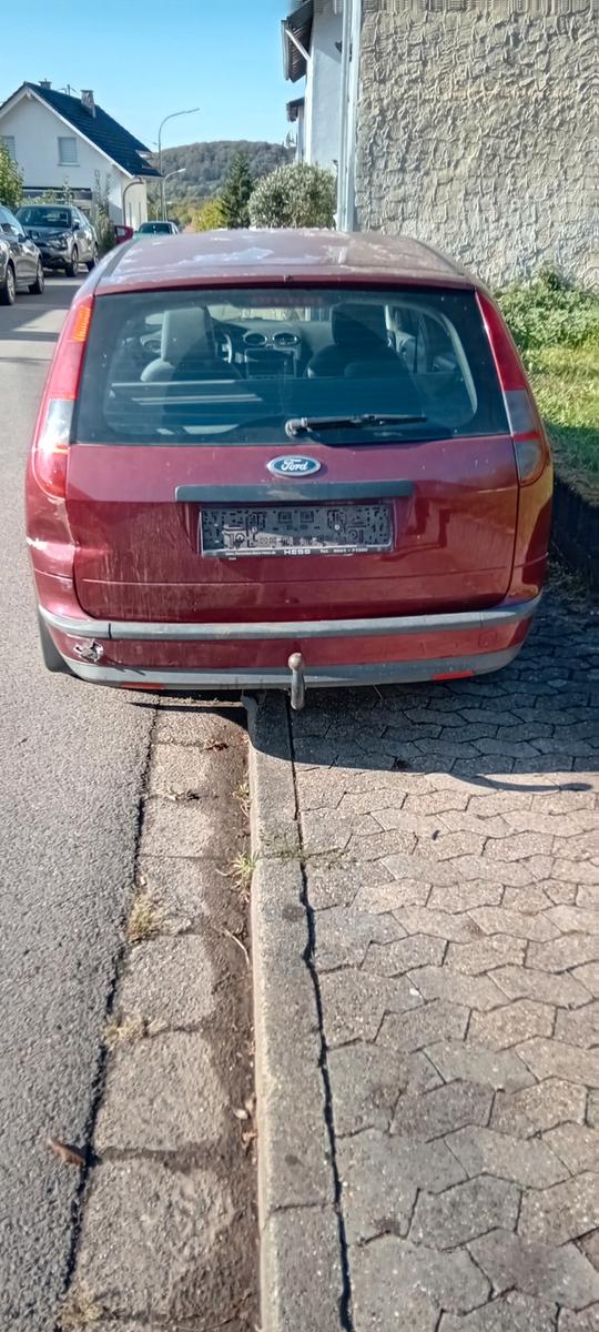 Ford Focus 2005 — салон