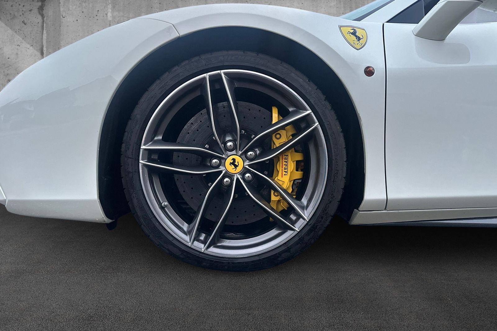 Fahrzeugabbildung Ferrari 488 Spider*Voll Carbon*Lift*Display*JBL*Racing