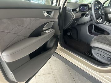 MG S6 Luxury AWD