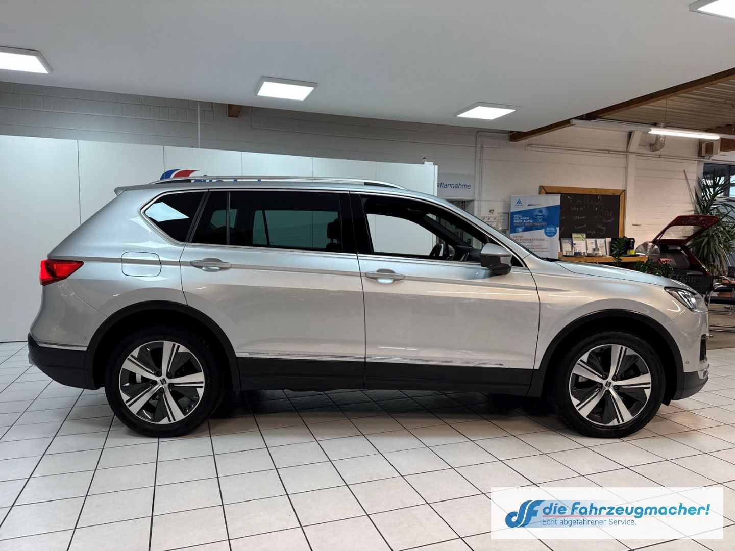 Fahrzeugabbildung SEAT Tarraco Xperience 4Drive AHK-klappbar Navi Leder